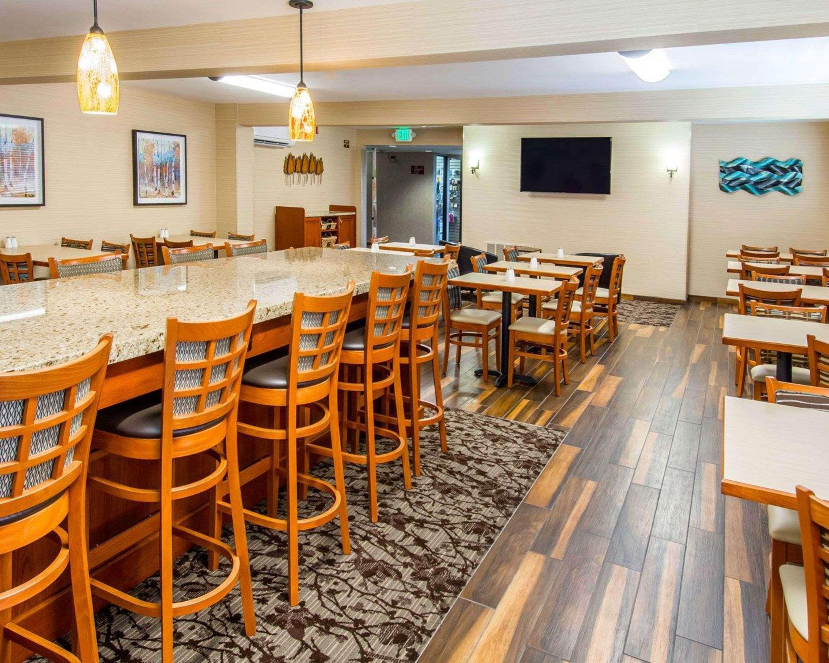 Quality Inn Oakwood Fairwood Εξωτερικό φωτογραφία