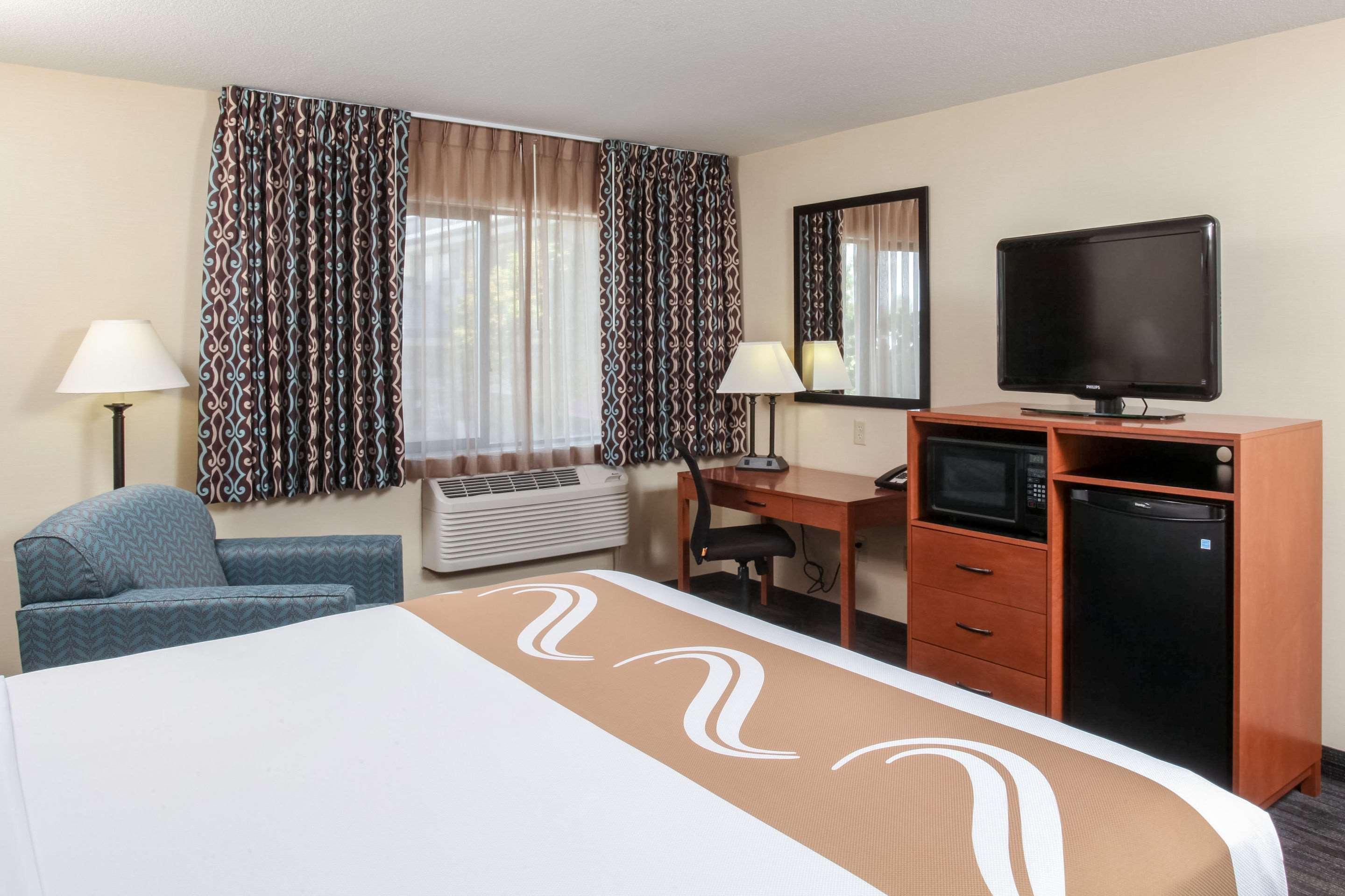 Quality Inn Oakwood Fairwood Εξωτερικό φωτογραφία
